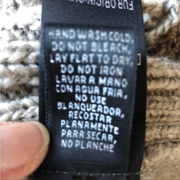 🎯HOST PICK🎯- Crochet sweater 🧶 - Picture 6 of 12